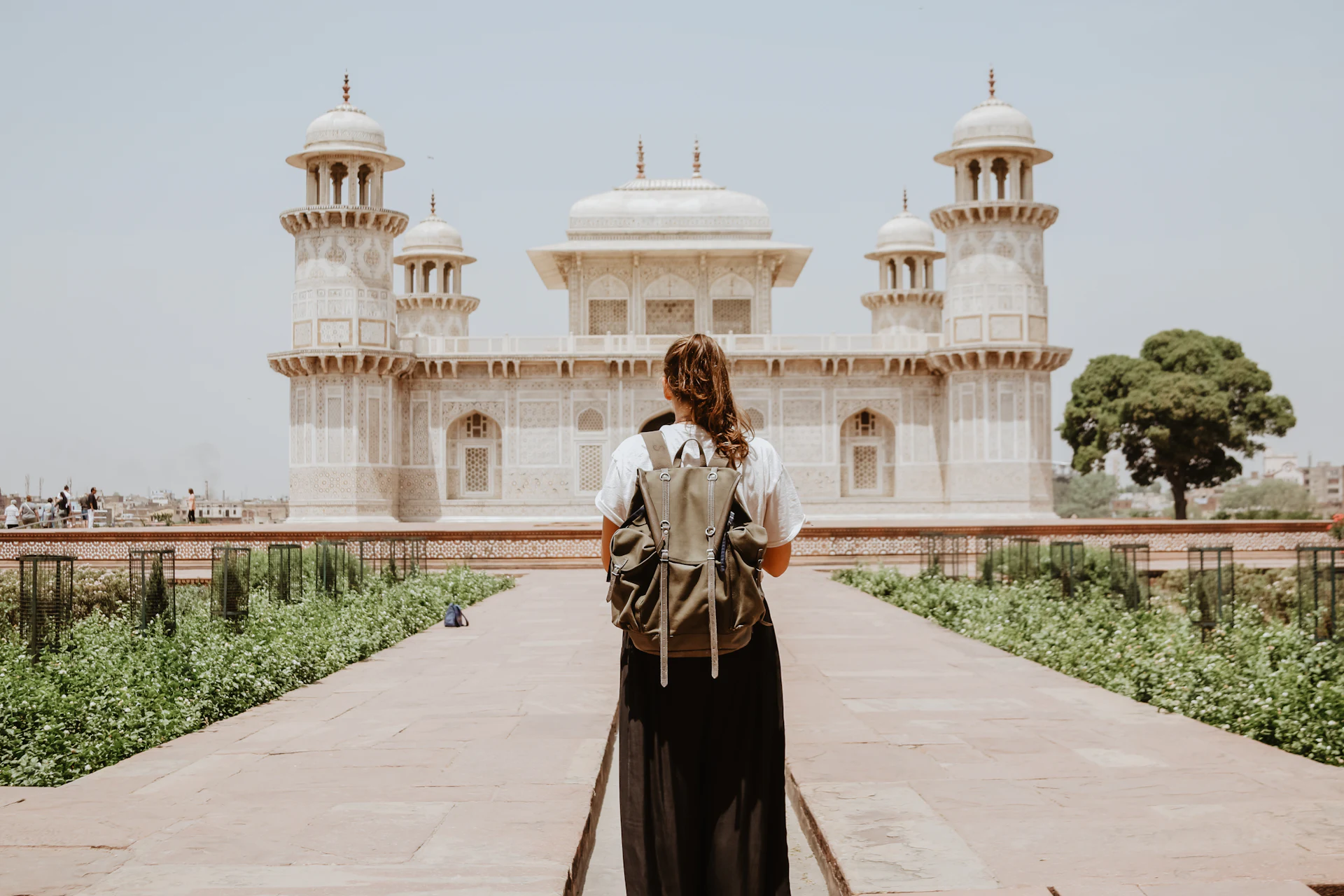 Applicant in the UAE troubleshooting an India e-Visa payment and status issue online