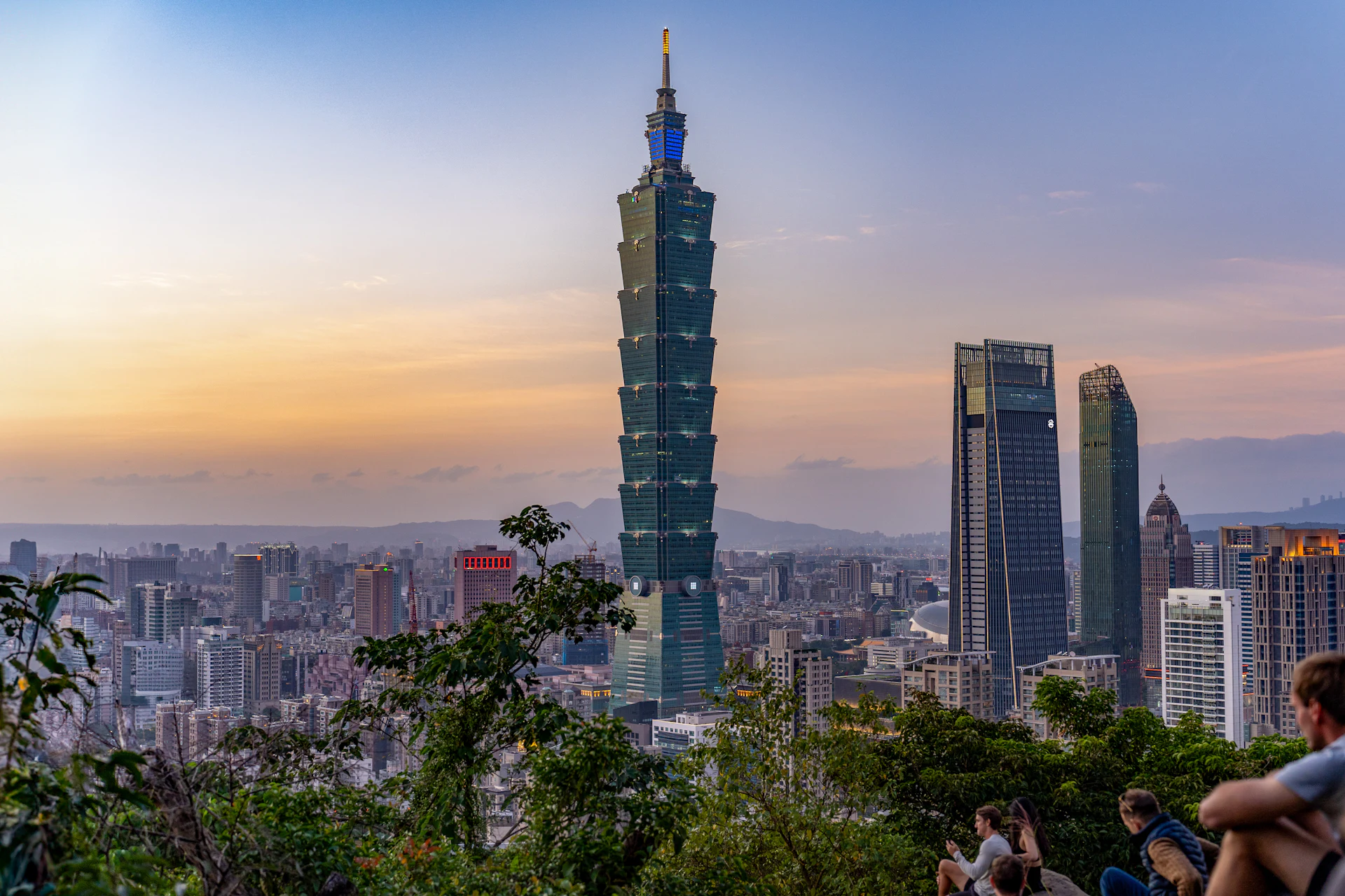 Domestic staff visa documents for Taiwan from the UAE with employer cover letter checklist