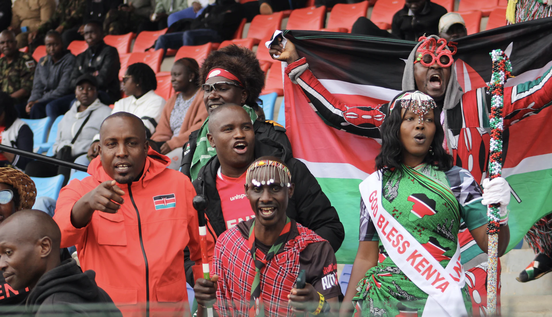 Elderly parents preparing Kenya eTA documents with their UAE-resident child